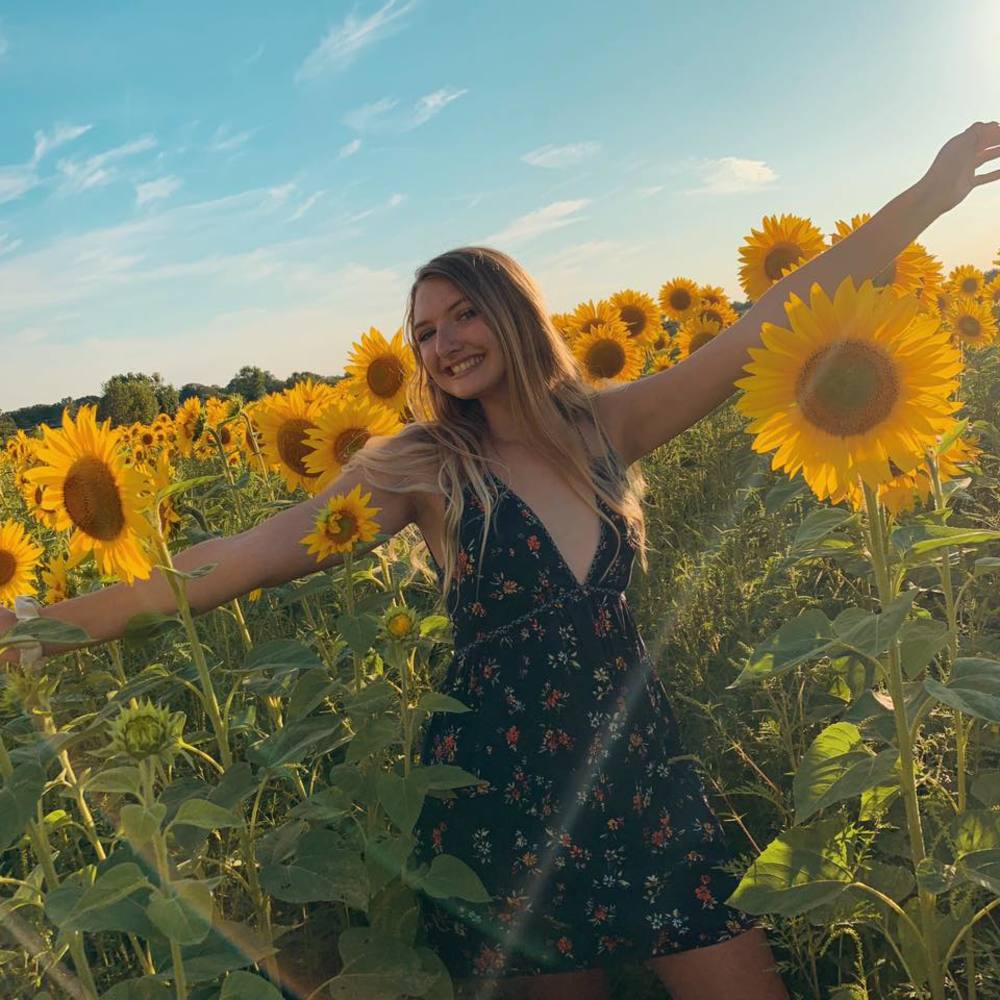 Meet your Posher, Rachelle